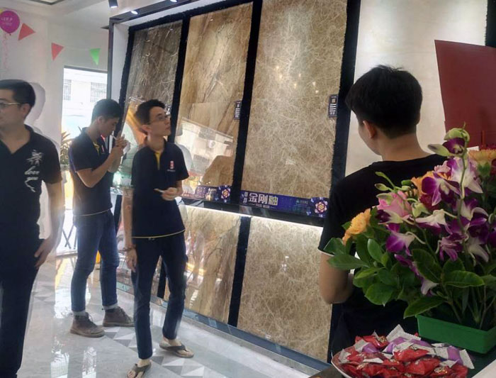 立博ladbrokes 瓷砖署理  陶瓷一线品牌 普宁 开业