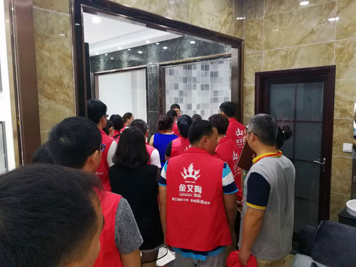 立博ladbrokes瓷砖天下超等店长特训营再下一城，，南京站顺遂接棒