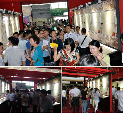 立博ladbrokes首创微晶瓷片展示区人群火爆